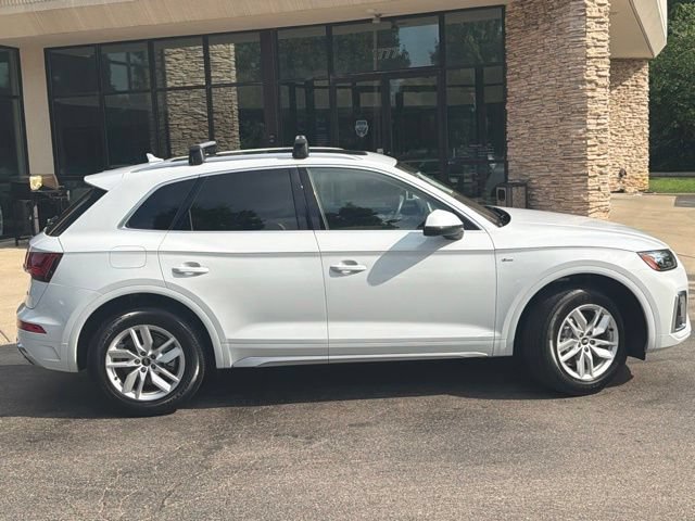 Used 2023 Audi Q5 2.0T Premium w/ Convenience Package AWD/4WD image 8