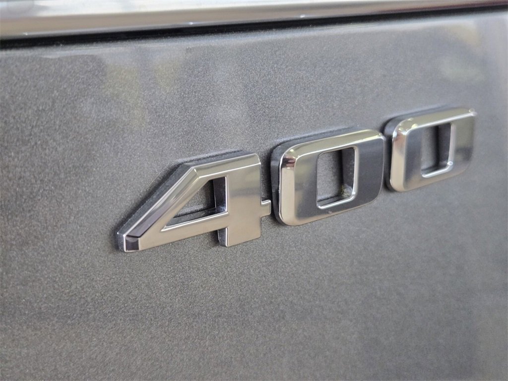 Used 2025 Cadillac XT6 Premium Luxury image 19