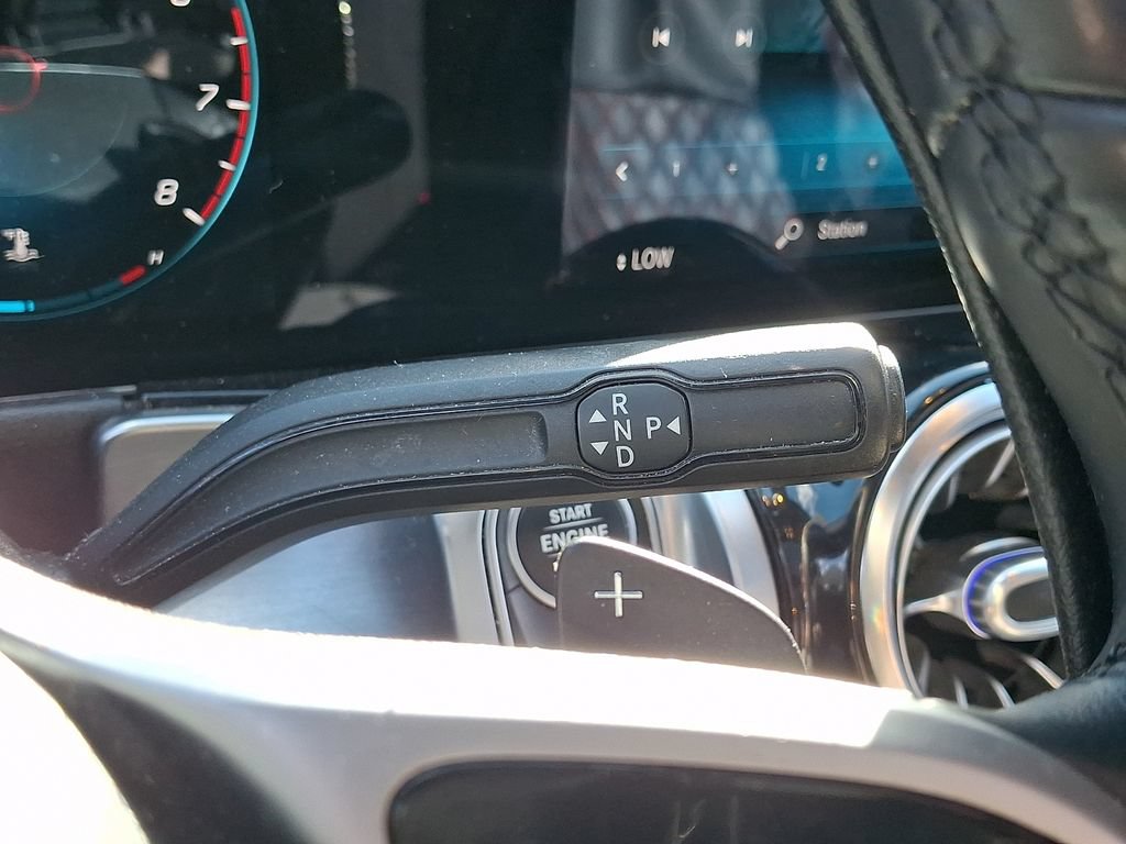 Used 2021 Mercedes-Benz GLB 250 4MATIC image 15