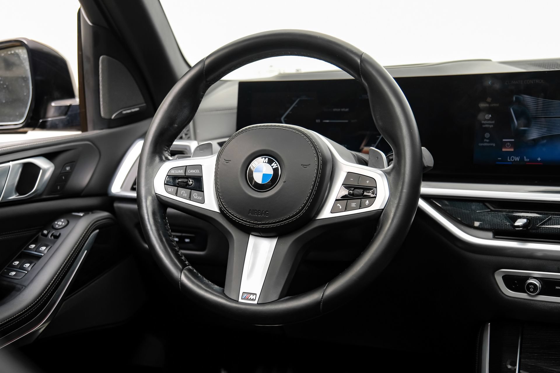 Used 2024 BMW X5 sDrive40i w/ M Sport Package RWD image 20