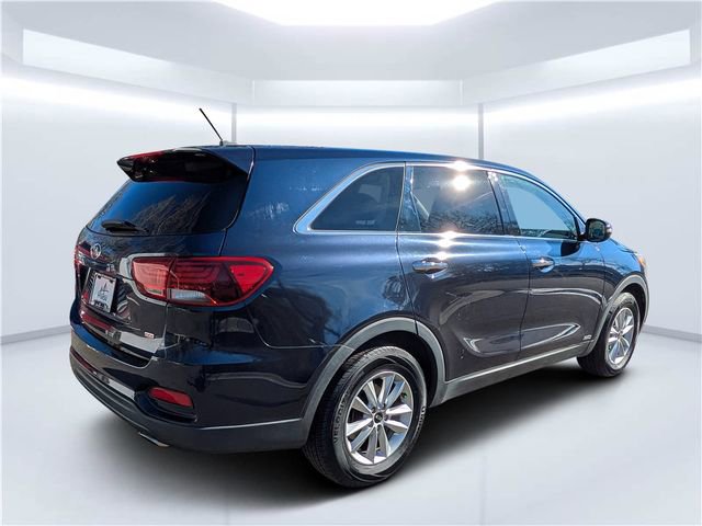 Used 2019 Kia Sorento LX image 3