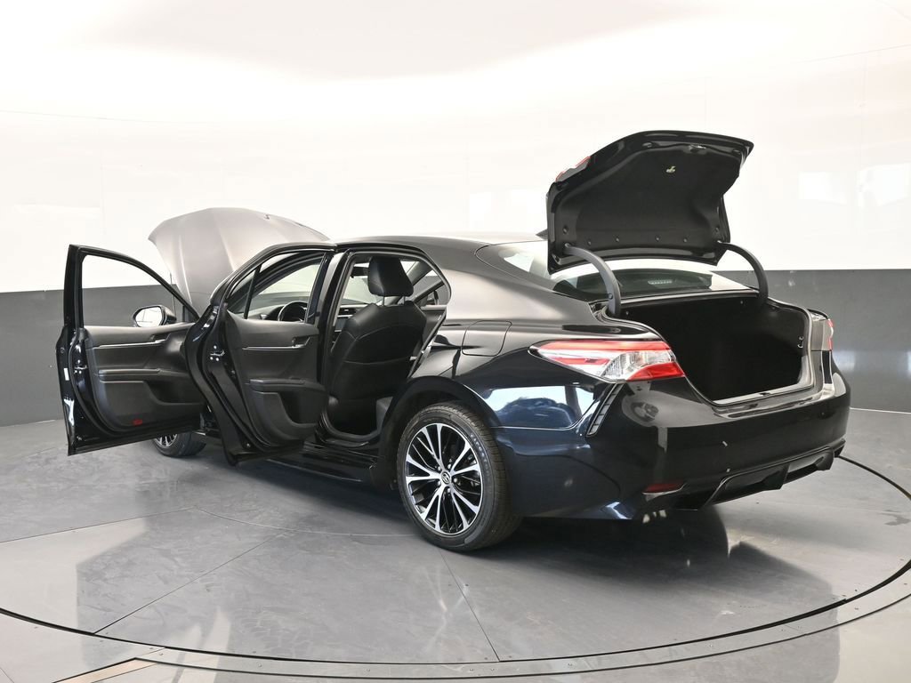 Used 2020 Toyota Camry SE image 69