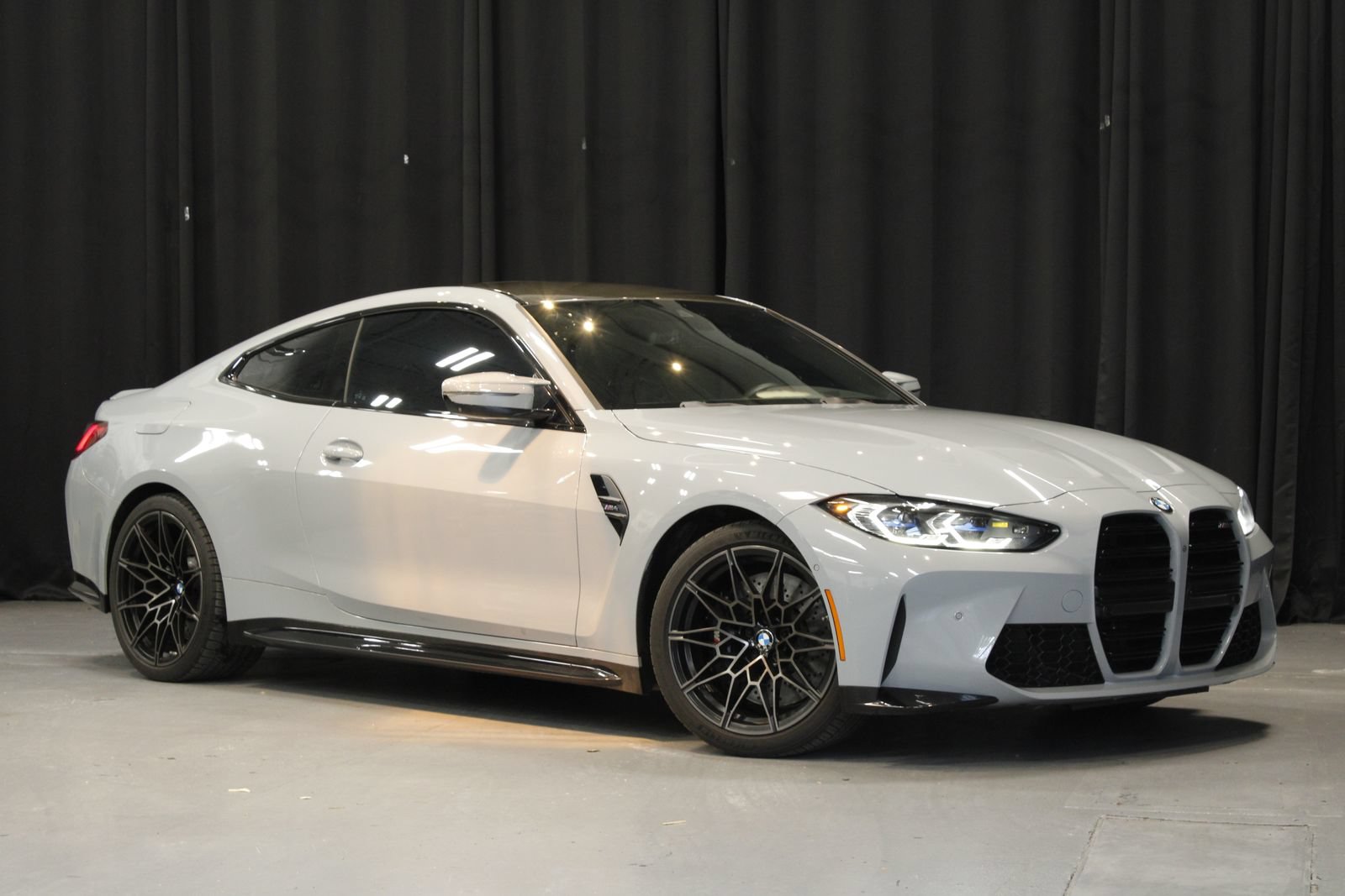 Used 2021 BMW M4 Coupe w/ Executive Package RWD image 9