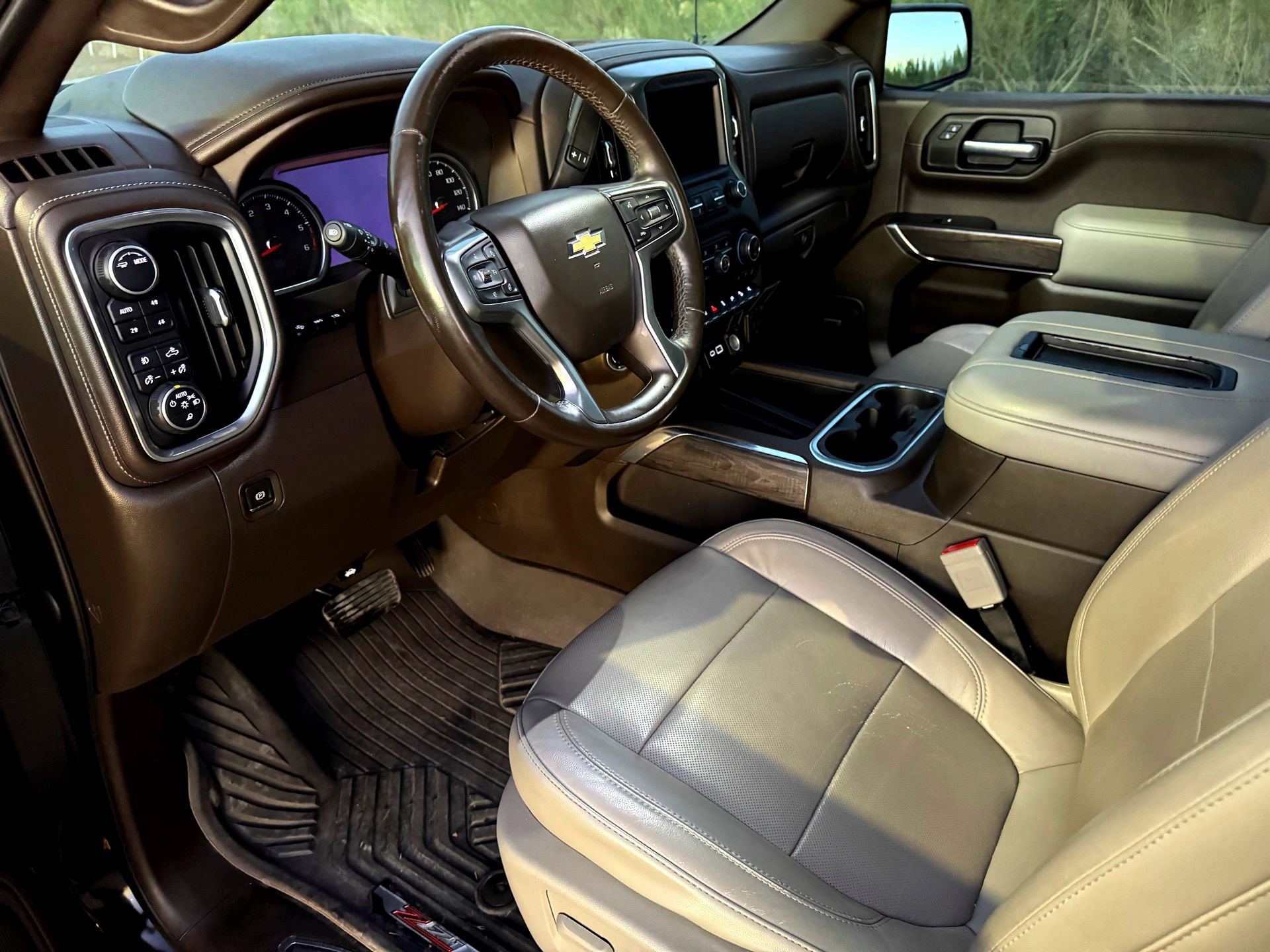 Used 2020 Chevrolet Silverado 1500 LTZ image 11