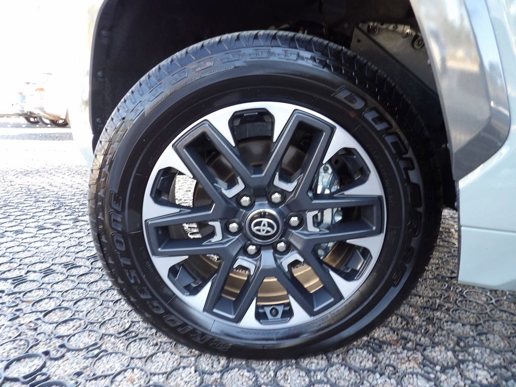 Used 2026 Toyota Tundra Limited image 31