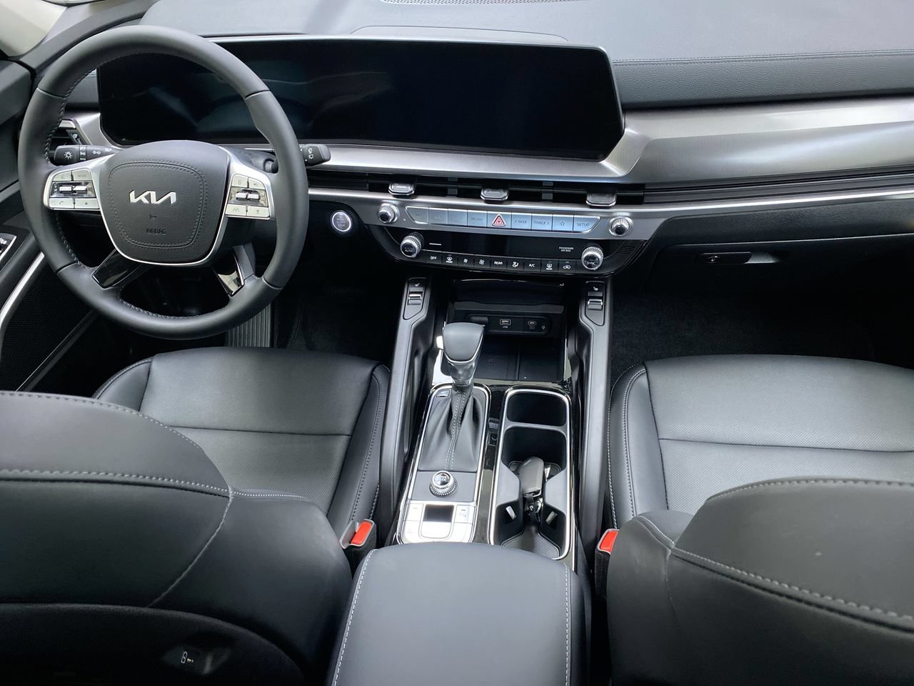 Certified 2025 Kia Telluride S FWD image 33