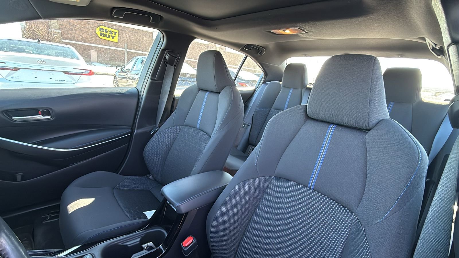 Certified 2022 Toyota Corolla SE w/ SE Premium Package image 17