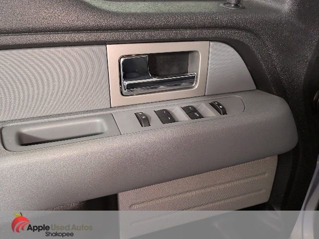 Used 2011 Ford F150 XLT w/ XLT Chrome Pkg AWD/4WD image 9