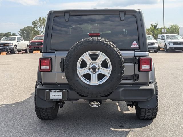Used 2020 Jeep Wrangler Sport AWD/4WD image 4