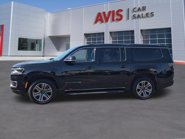 Used 2025 Jeep Wagoneer L Series II AWD/4WD image 5