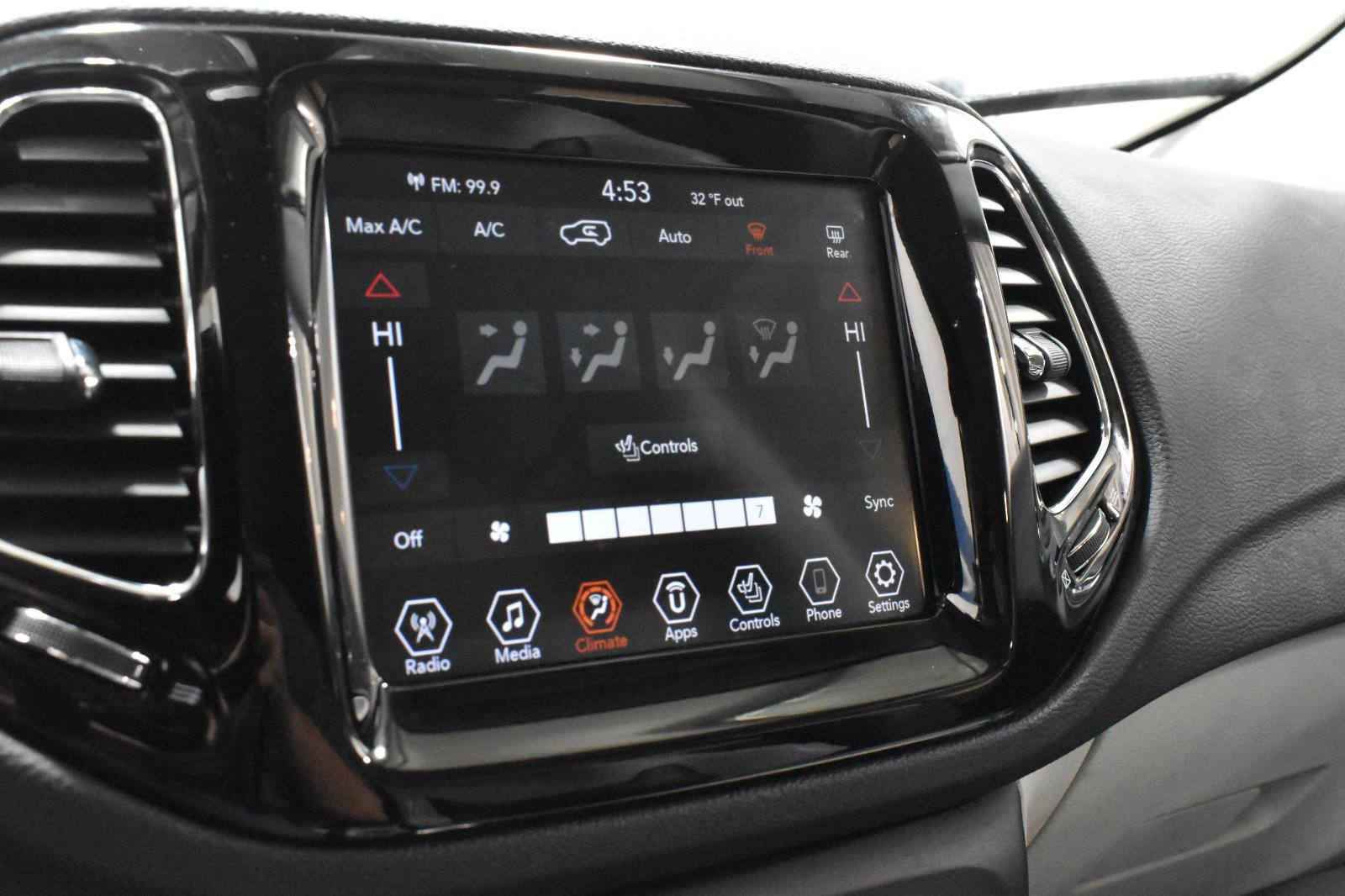 Used 2019 Jeep Compass Limited image 13