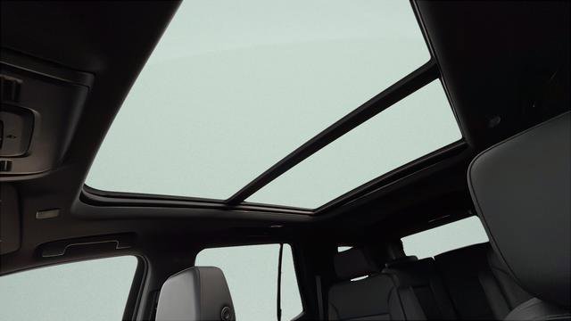 Used 2021 Chevrolet Tahoe LT w/ Luxury Package image 19