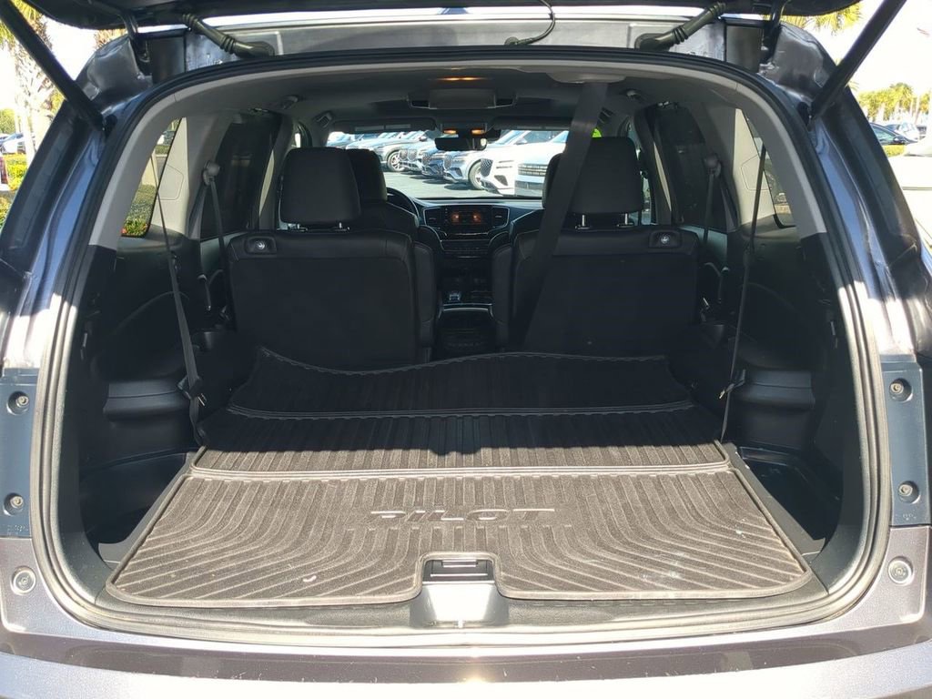 Used 2021 Honda Pilot Touring image 21