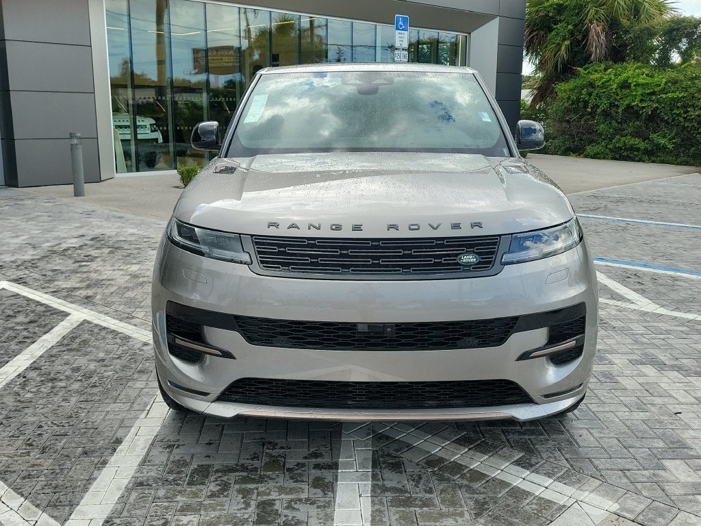 New 2026 Land Rover Range Rover Sport Dynamic SE AWD/4WD image 8