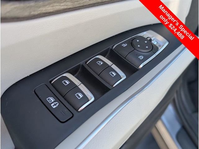 Used 2023 Kia Sorento EX w/ Panoramic Sunroof Package image 15