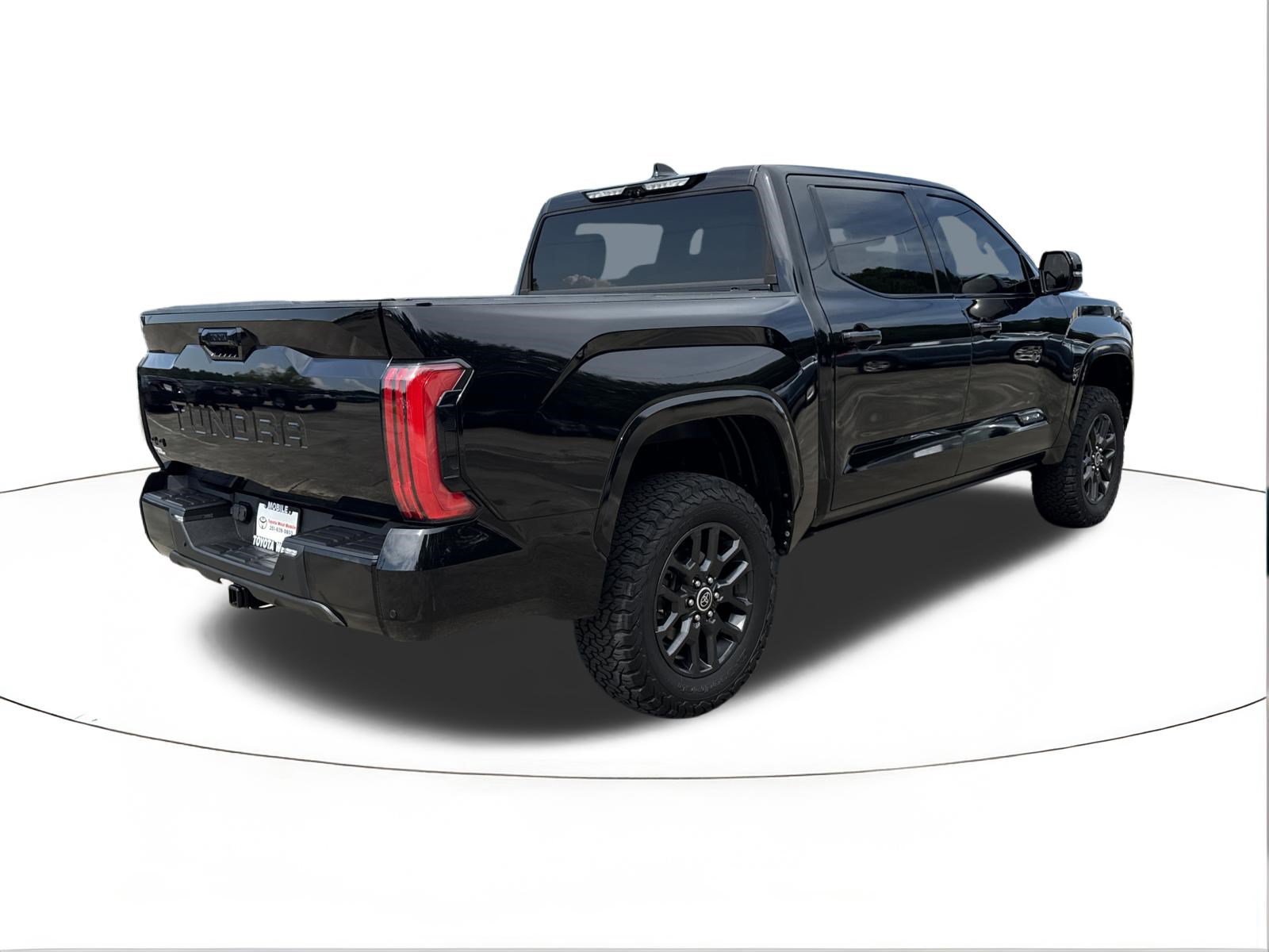Used 2022 Toyota Tundra Platinum AWD/4WD image 3