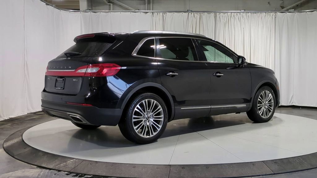 Used 2017 Lincoln MKX Reserve w/ Lincoln MKX Climate Package image 10