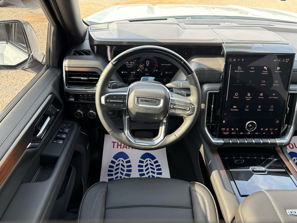 New 2026 GMC Yukon XL Denali w/ Denali Reserve Package AWD/4WD image 9