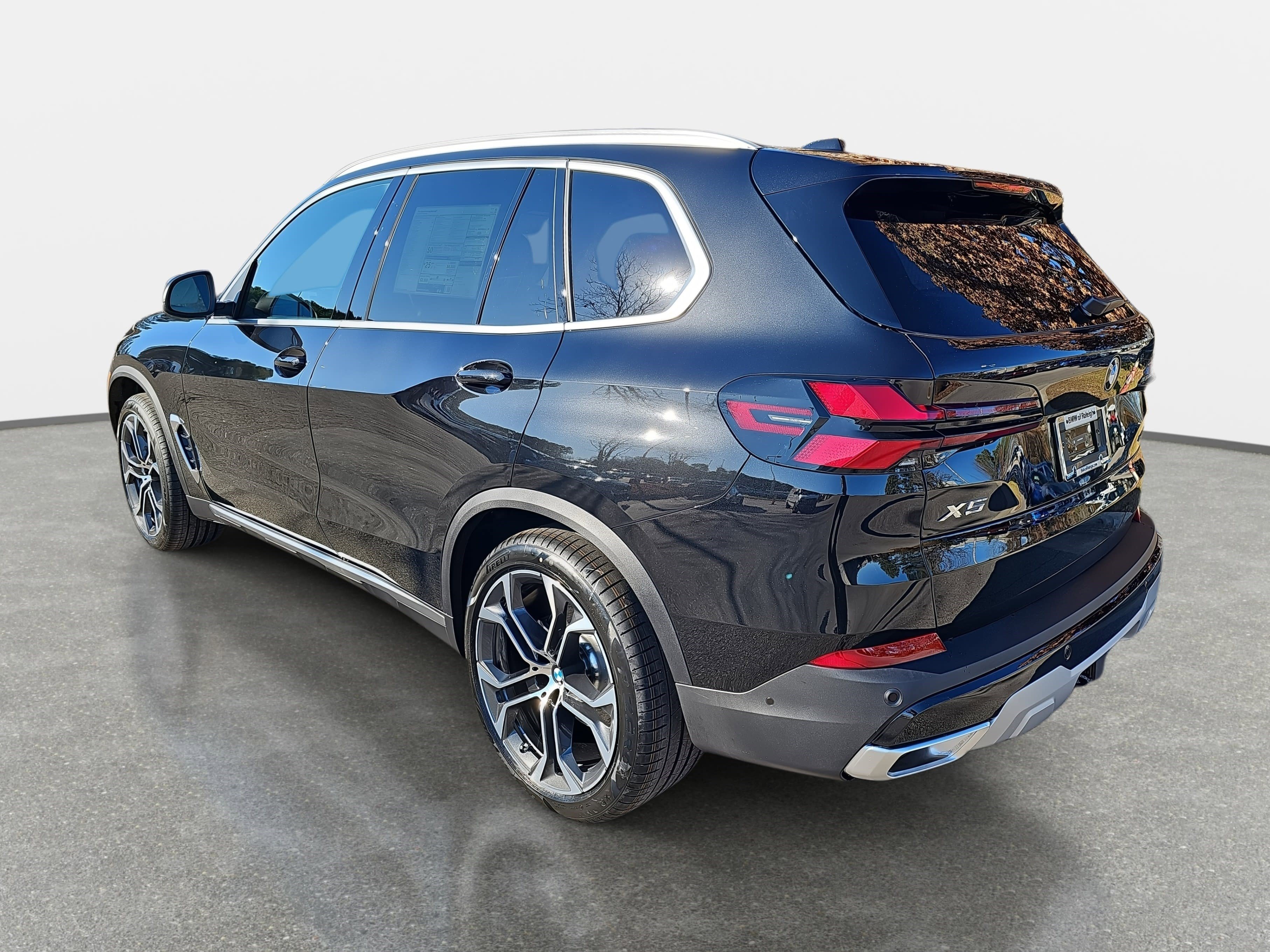 New 2026 BMW X5 xDrive40i w/ Climate Comfort Package image 7