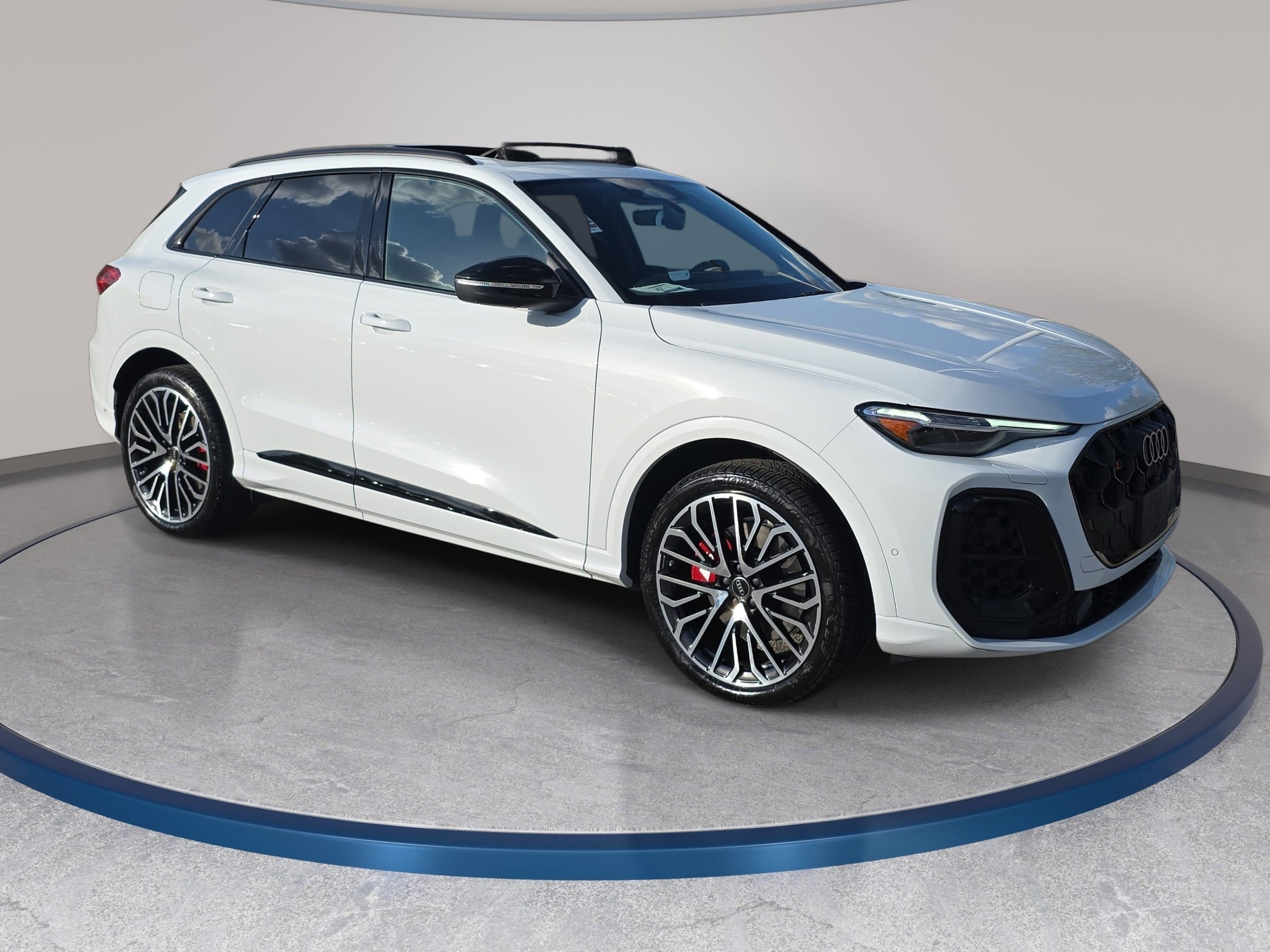 New 2026 Audi SQ5 Premium Plus AWD/4WD image 5