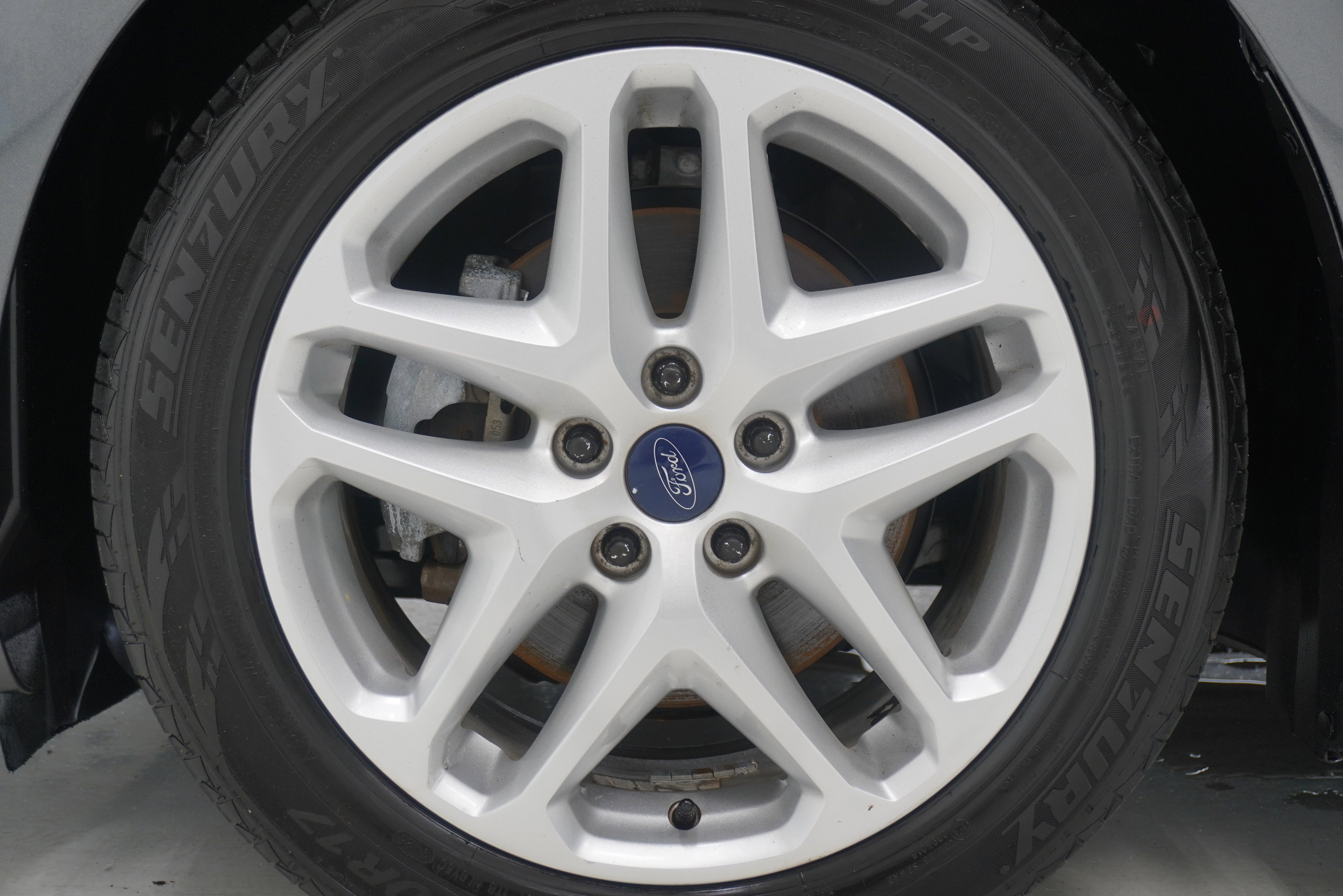 Used 2016 Ford Fusion SE FWD image 24