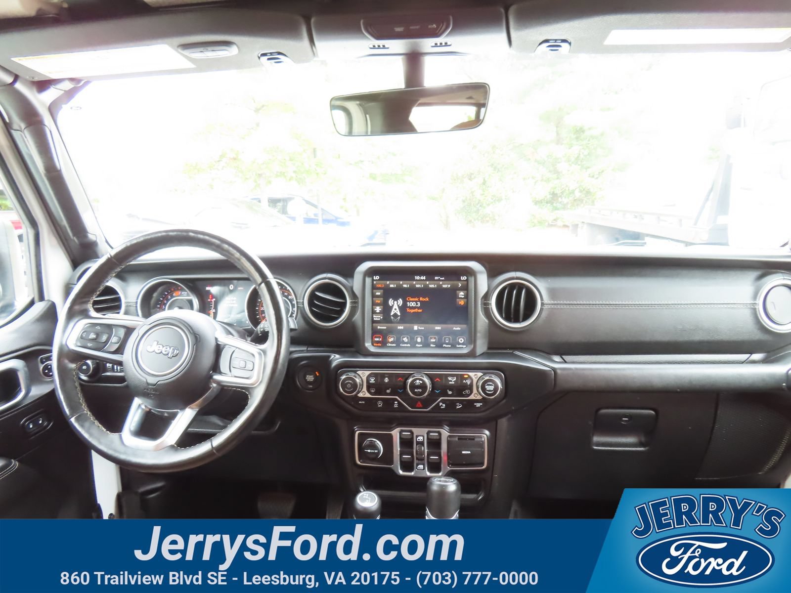 Used 2020 Jeep Wrangler Unlimited Sahara AWD/4WD image 16
