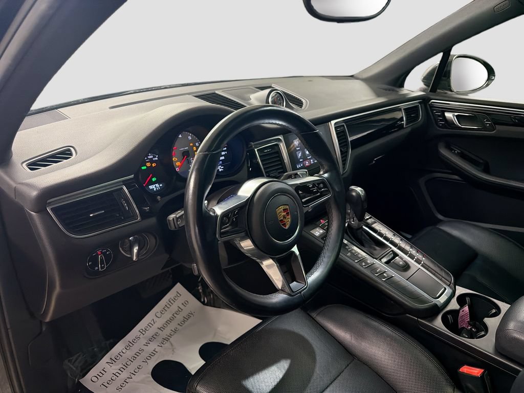 Certified 2017 Porsche Macan S AWD/4WD image 4