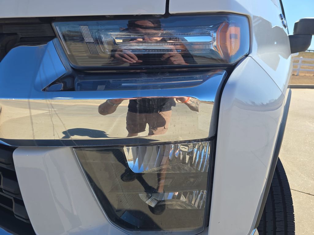 Used 2023 Chevrolet Silverado 2500 LT image 30