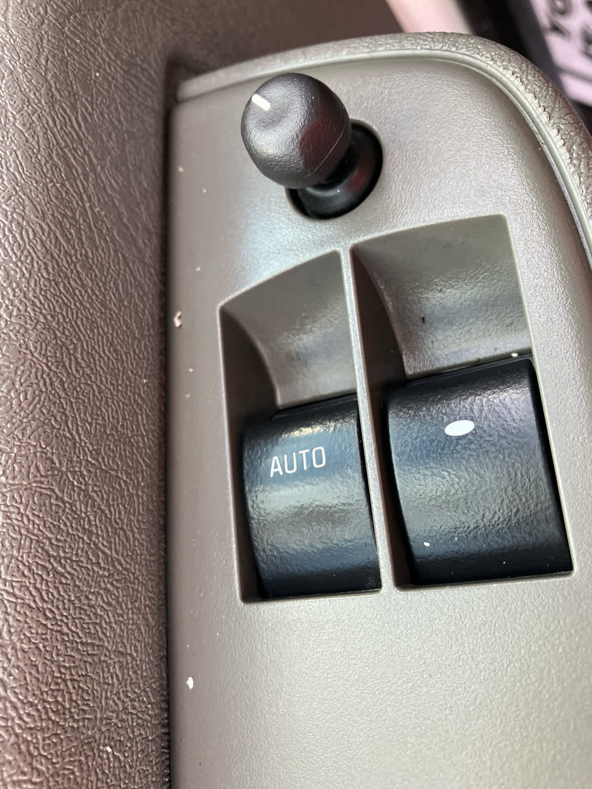 Used 2021 Chevrolet Express 2500 w/ Driver Convenience Package image 12