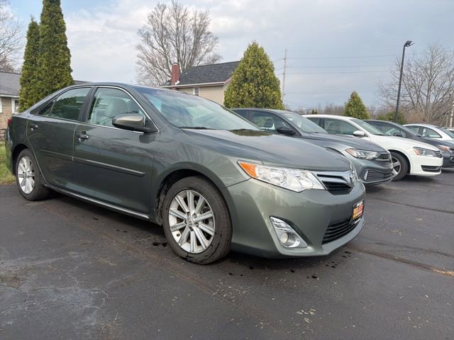 Used 2012 Toyota Camry XLE w/ Leather Pkg image 3