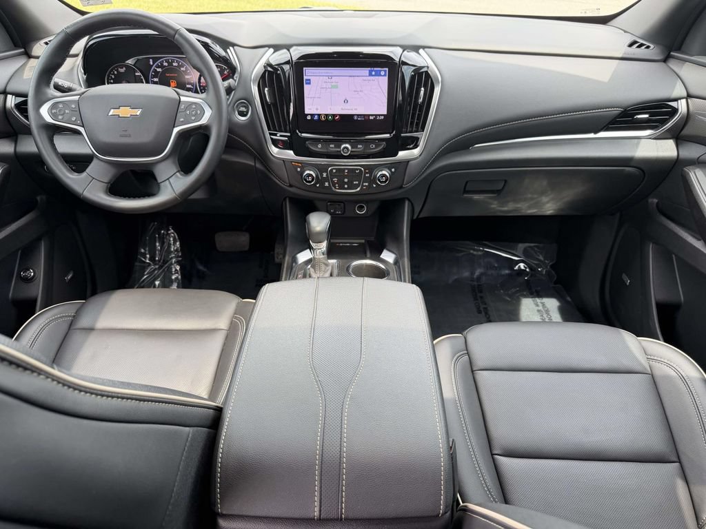 Used 2023 Chevrolet Traverse Premier FWD image 20