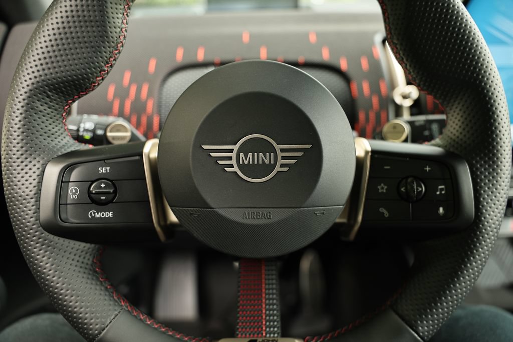 Used 2025 MINI Cooper Countryman John Cooper Works w/ Comfort Package Max AWD/4WD image 32
