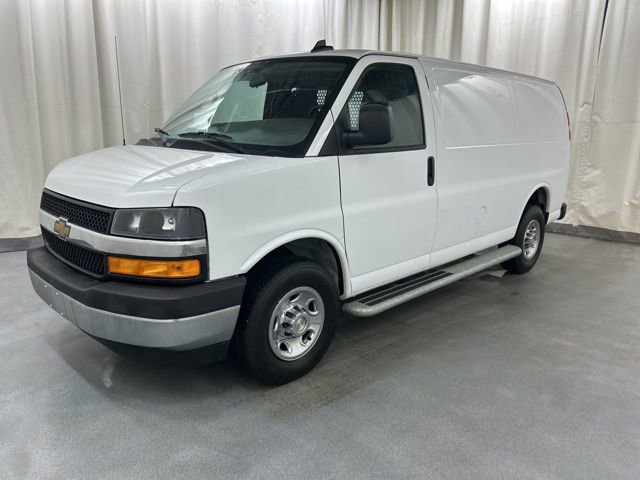 Used 2024 Chevrolet Express 2500 Work Van w/ Driver Convenience Package image 2