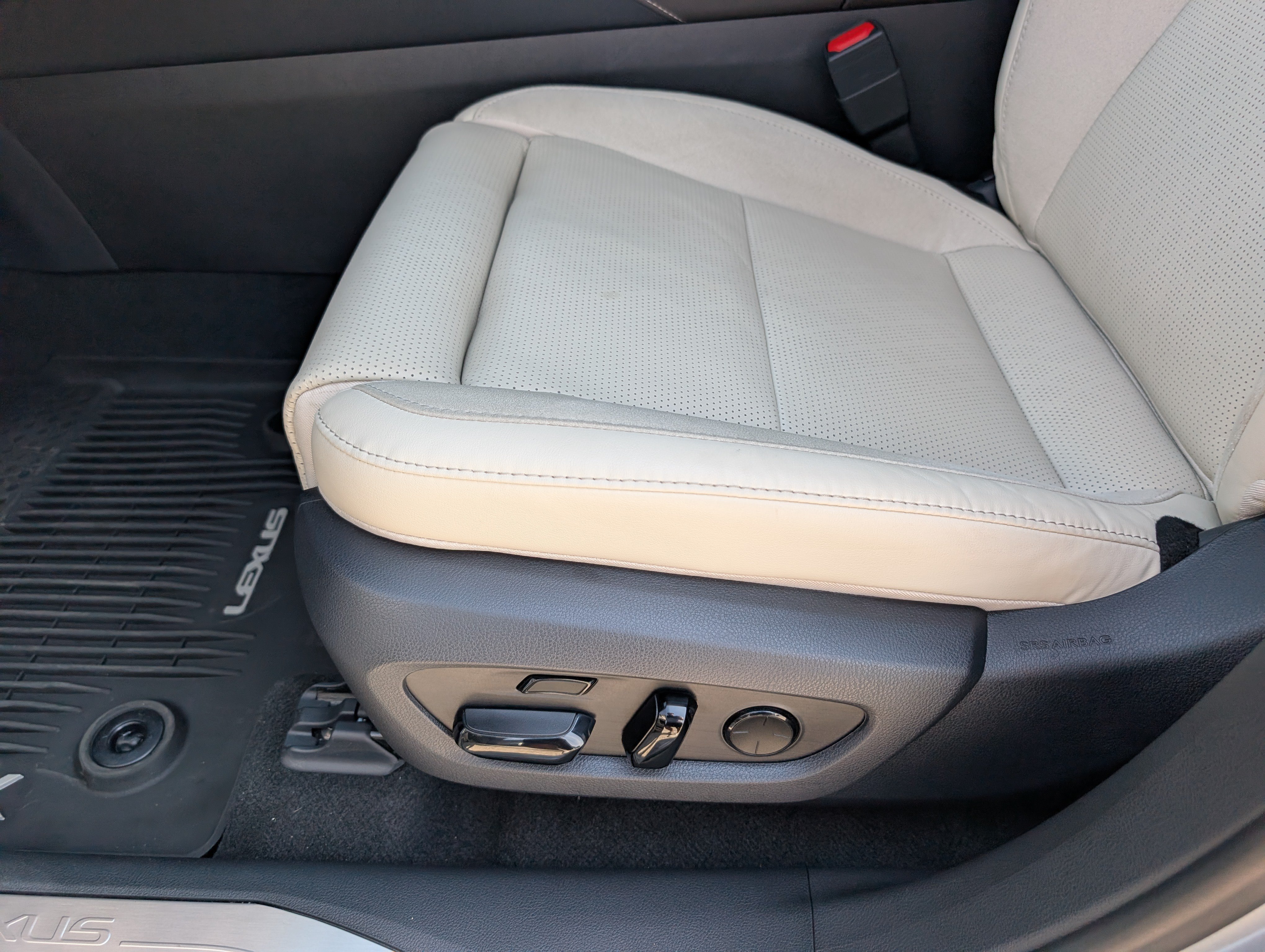 Used 2026 Lexus RX 350 FWD w/ Convenience Package image 10