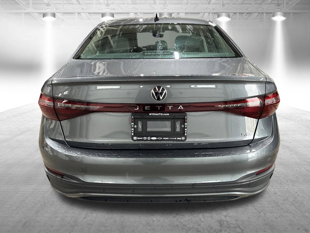 Used 2026 Volkswagen Jetta SE w/ Black Wheel Package FWD image 5