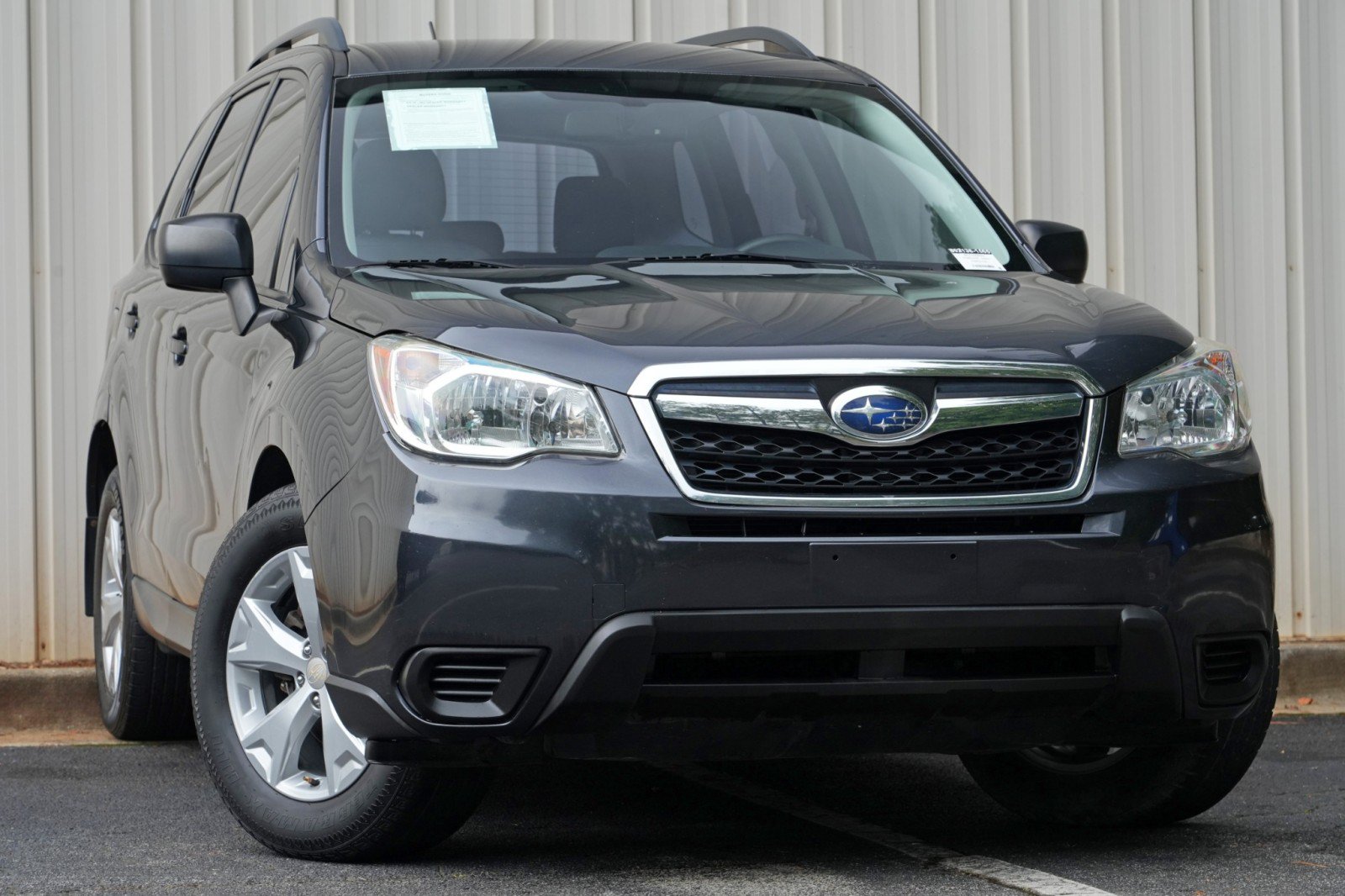 Used 2015 Subaru Forester 2.5i w/ Alloy Wheel Package AWD/4WD image 2