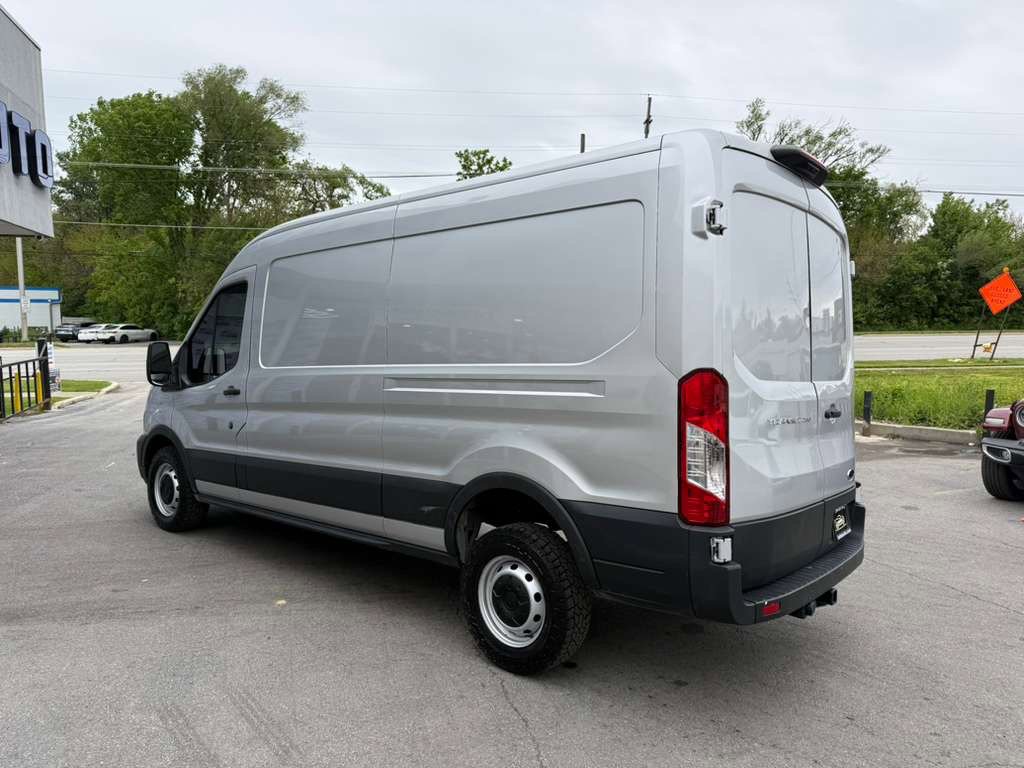 Used 2023 Ford Transit 250 Medium Roof w/ Load Area Protection Package RWD image 5