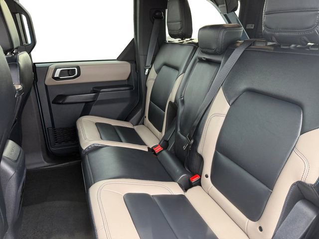 Used 2024 Ford Bronco Wildtrak image 16