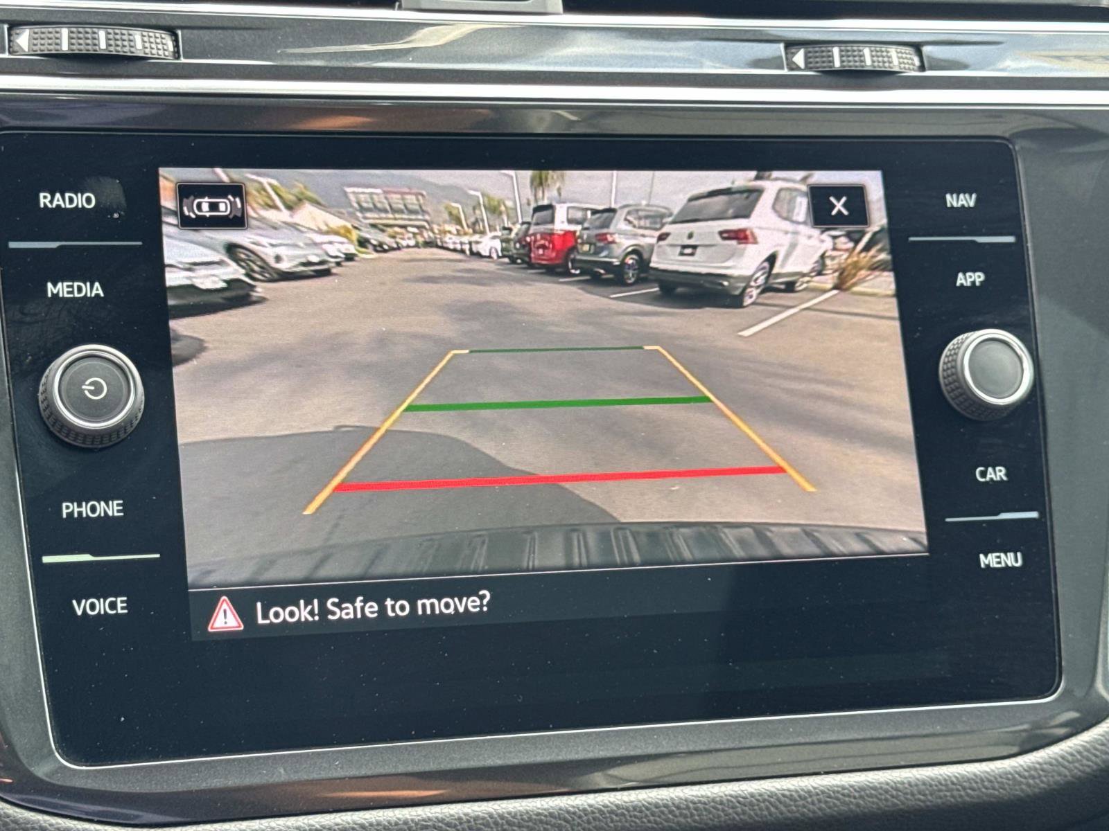 Certified 2023 Volkswagen Tiguan SEL R-Line image 29