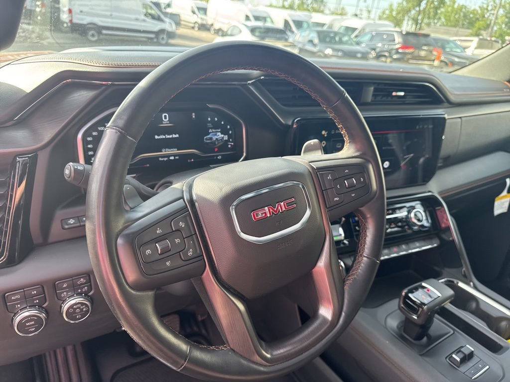 Used 2023 GMC Sierra 1500 AT4 w/ AT4 Premium Package AWD/4WD image 12