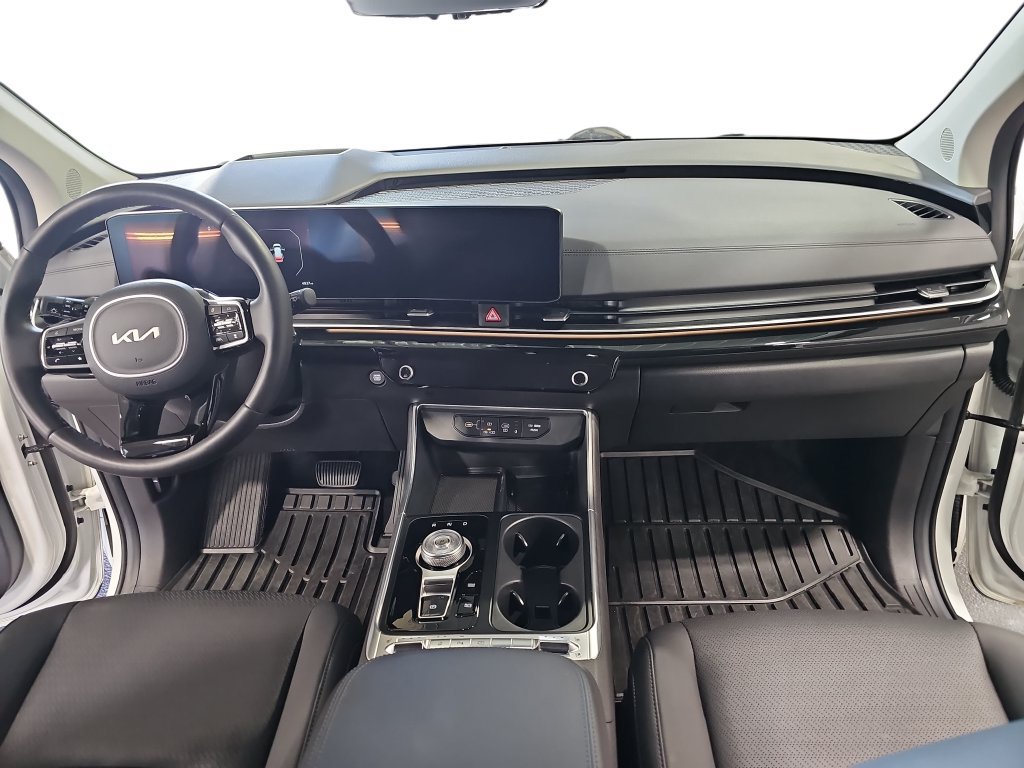 Used 2026 Kia Carnival SX Prestige FWD image 9