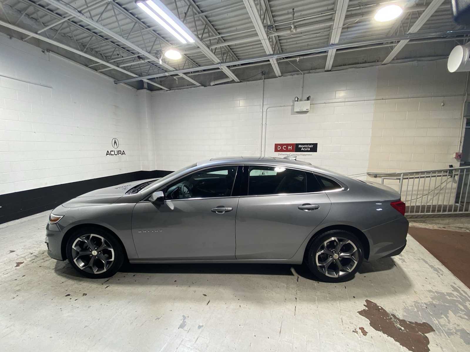 Used 2024 Chevrolet Malibu LT FWD image 3