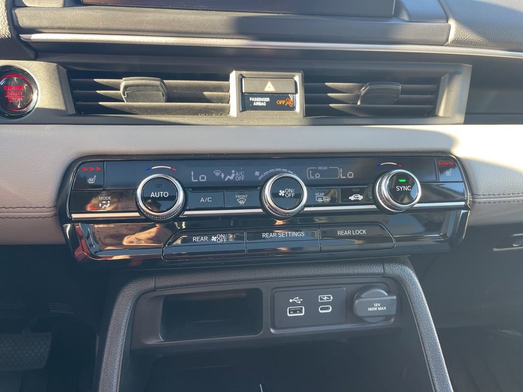 Used 2025 Honda Pilot Touring image 27