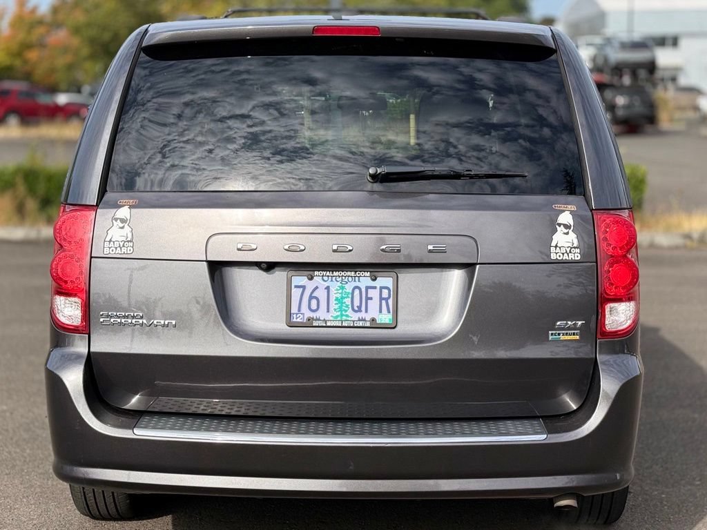 Used 2019 Dodge Grand Caravan SXT FWD image 4