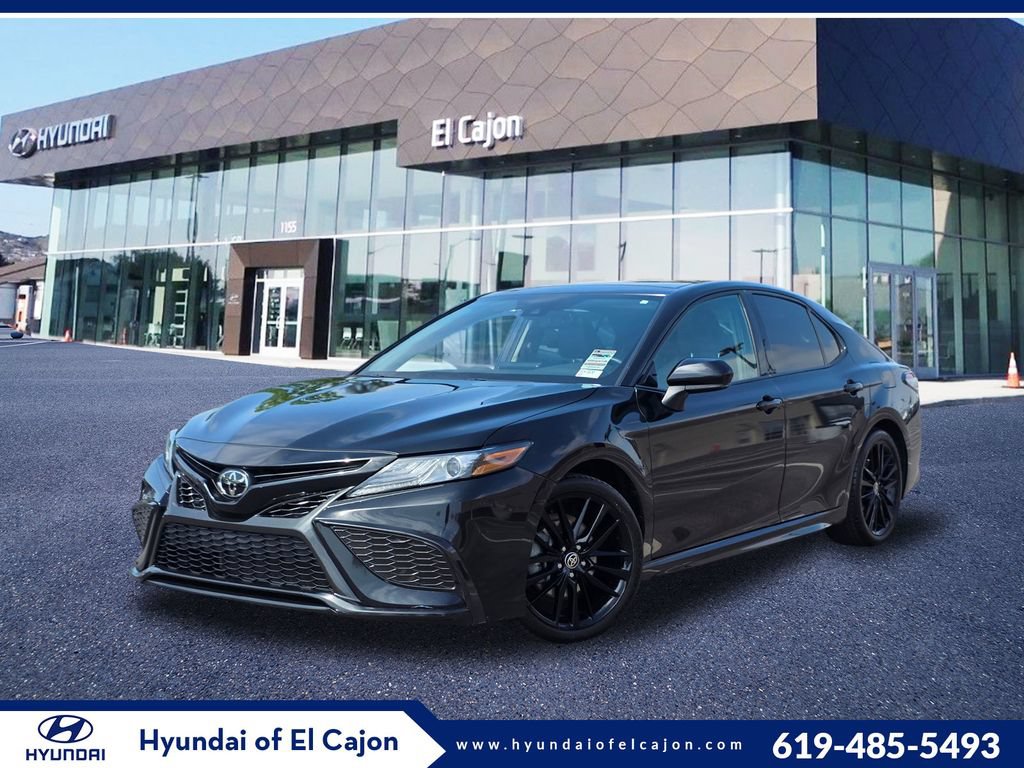 Used 2024 Toyota Camry XSE FWD image 1