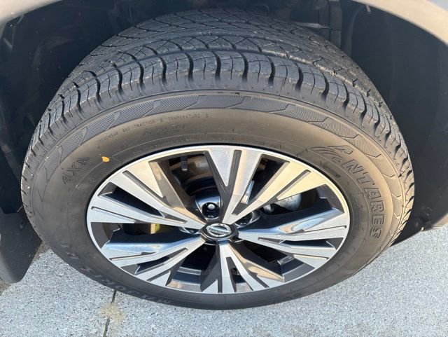 Used 2021 Nissan Rogue SV AWD/4WD image 17