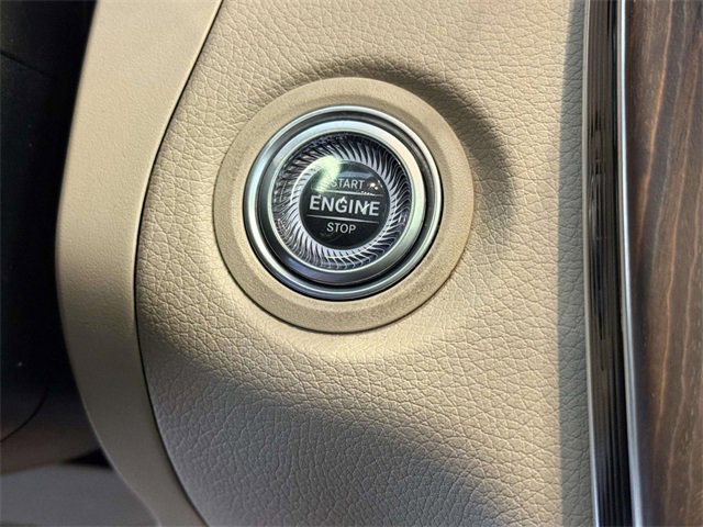 Used 2021 Mercedes-Benz GLC 300 4MATIC image 25