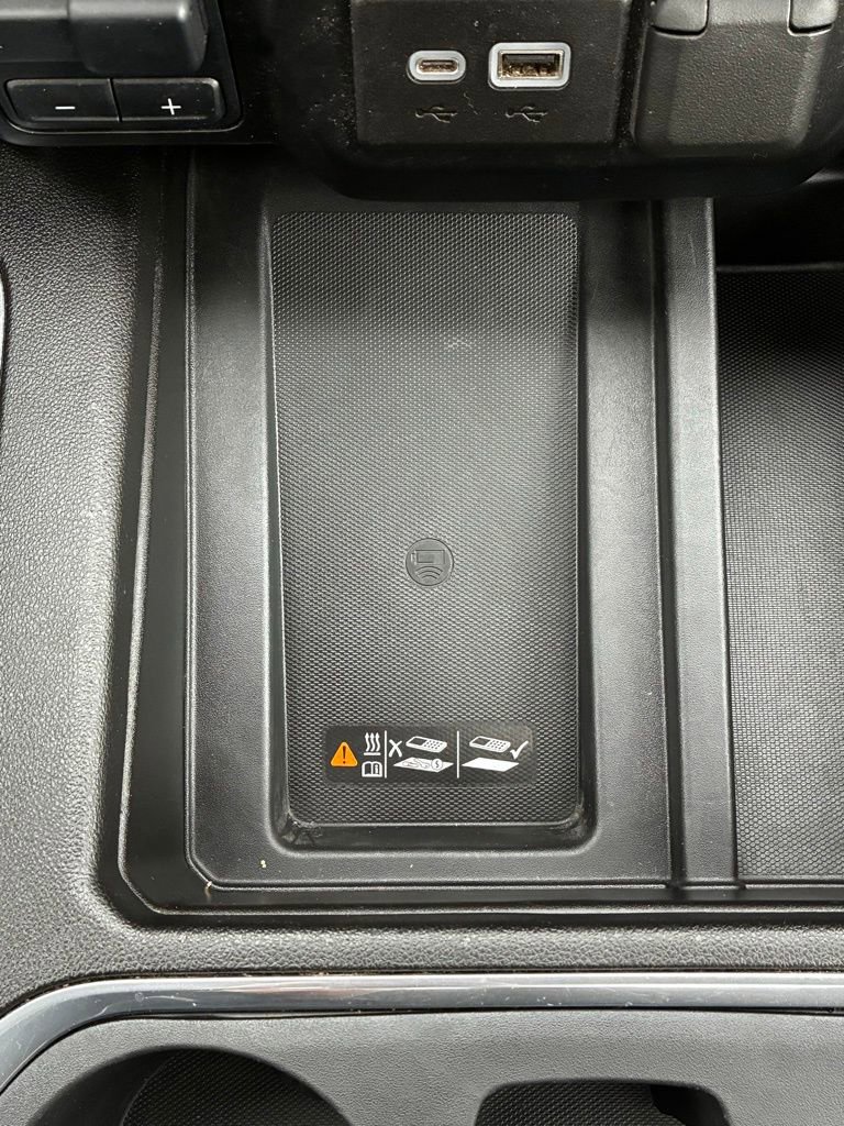 Used 2022 Chevrolet Silverado 2500 LTZ w/ LTZ Premium Package image 33