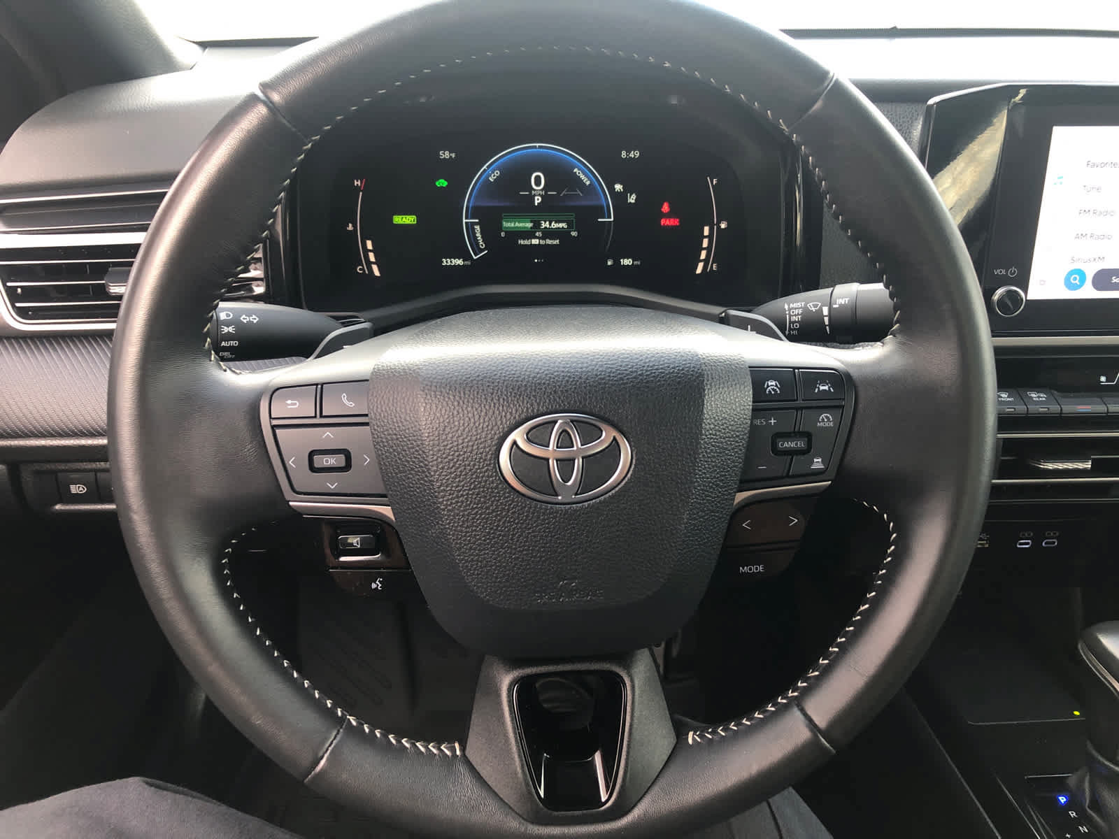 Certified 2025 Toyota Camry SE FWD image 9