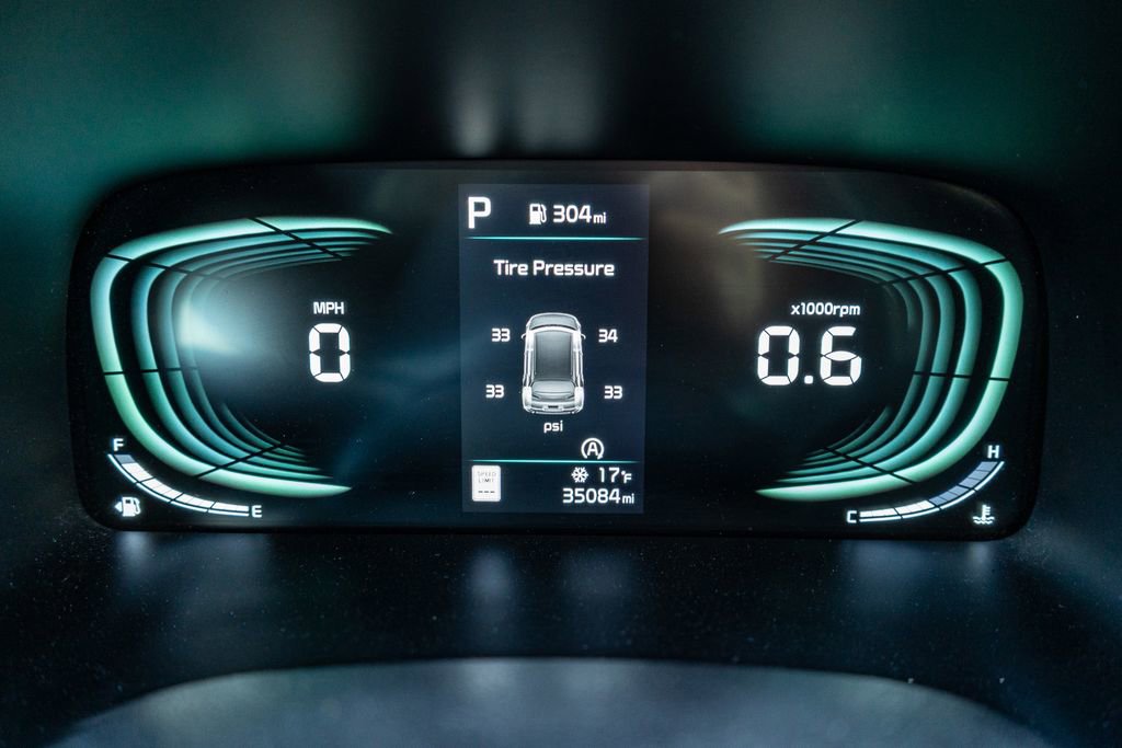 Used 2024 Kia Soul LX w/ Option Group 015 image 24